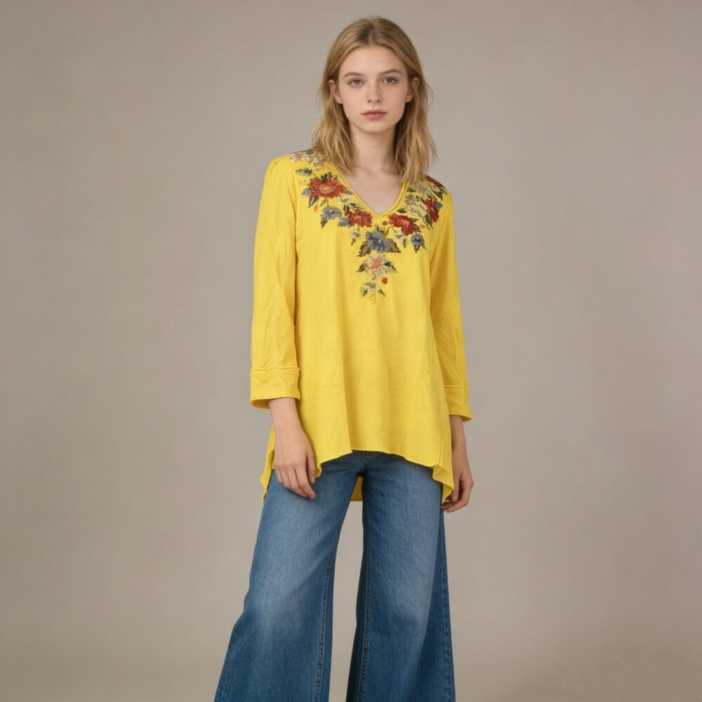 NWOT Johnny Was Floral Embroidered V-neck Cotton Tee T-Shirt Yellow Size S